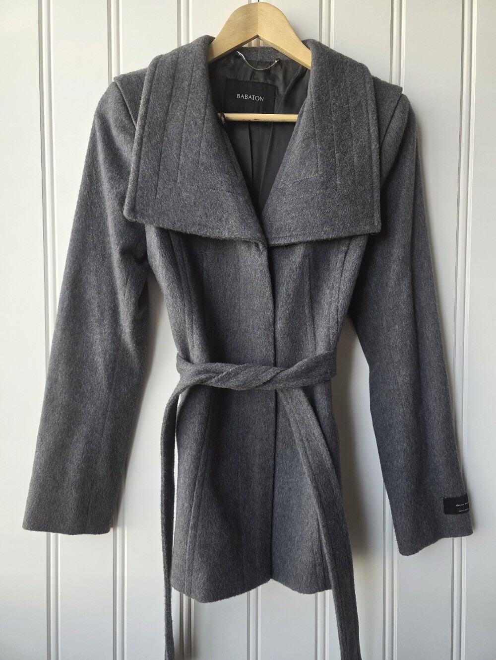 Aritzia Babaton Spencer 100% Wool Belted Wrap Coat Grey Small